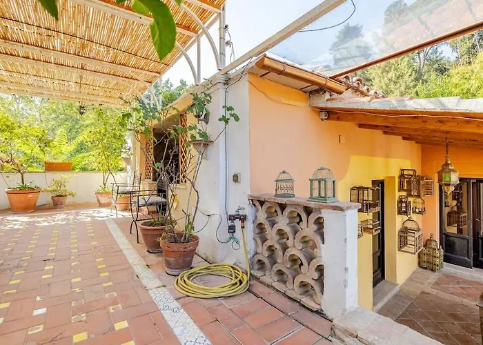 Riari Villa