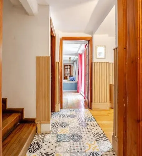 Riari Villa *